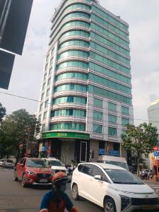 Bán tòa nhà Golden Tower VIP 2 mặt tiền đường Nguyễn Thị Minh Khai Quận 1