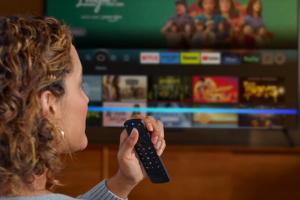 LẮP ĐẶT REMOTE XEM YOUTUBE, HÁT KARAOKE ĐIỀU KHIỂN BẰNG GIỌNG NÓI