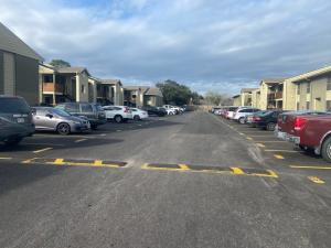 CĂN HỘ CHO THUÊ – KHU VỰC HOUSTON 77072 – TIỆN LỢI CHO SINH HOẠT