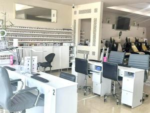 CẦN BÁN TIỆM NAIL – CYPRESS 77433