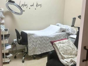 CẦN BÁN TIỆM NAIL – CYPRESS 77433